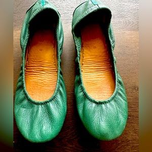 Pacific Green Tieks Flats